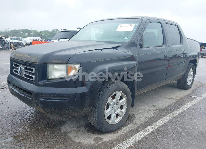Photo 2 of 2006 Honda Ridgeline RTL (VIN 2HJYK16536H530758)