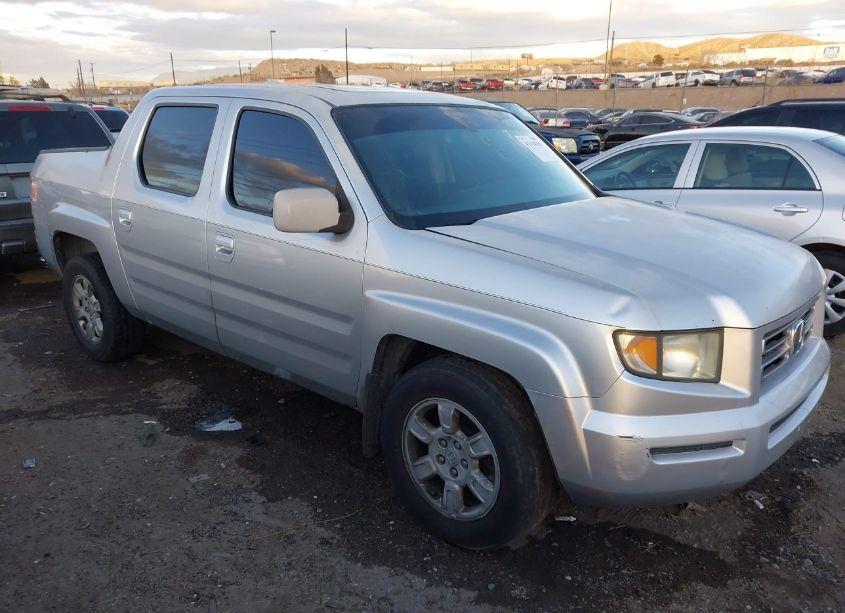 Photo 13 of 2006 Honda Ridgeline RTL (VIN 2HJYK16536H533434)