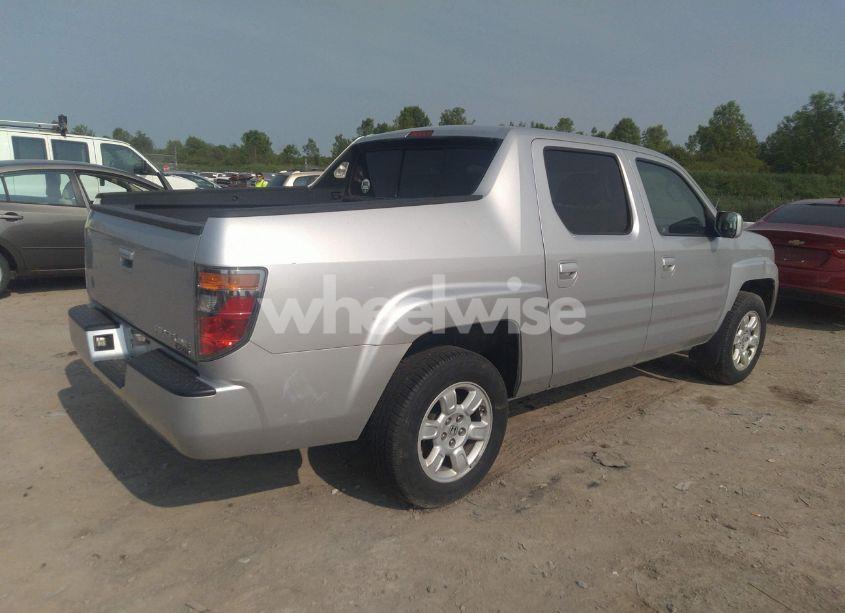 Photo 4 of 2007 Honda Ridgeline RTL (VIN 2HJYK16537H501200)