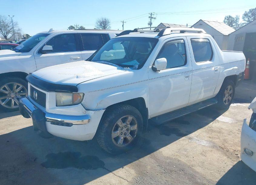 Photo 2 of 2007 Honda Ridgeline RTL (VIN 2HJYK16537H538148)