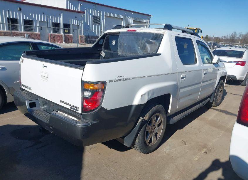 Photo 4 of 2007 Honda Ridgeline RTL (VIN 2HJYK16537H538148)