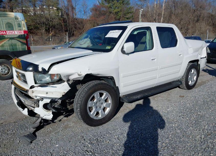 Photo 2 of 2006 Honda Ridgeline RTL (VIN 2HJYK16546H543700)
