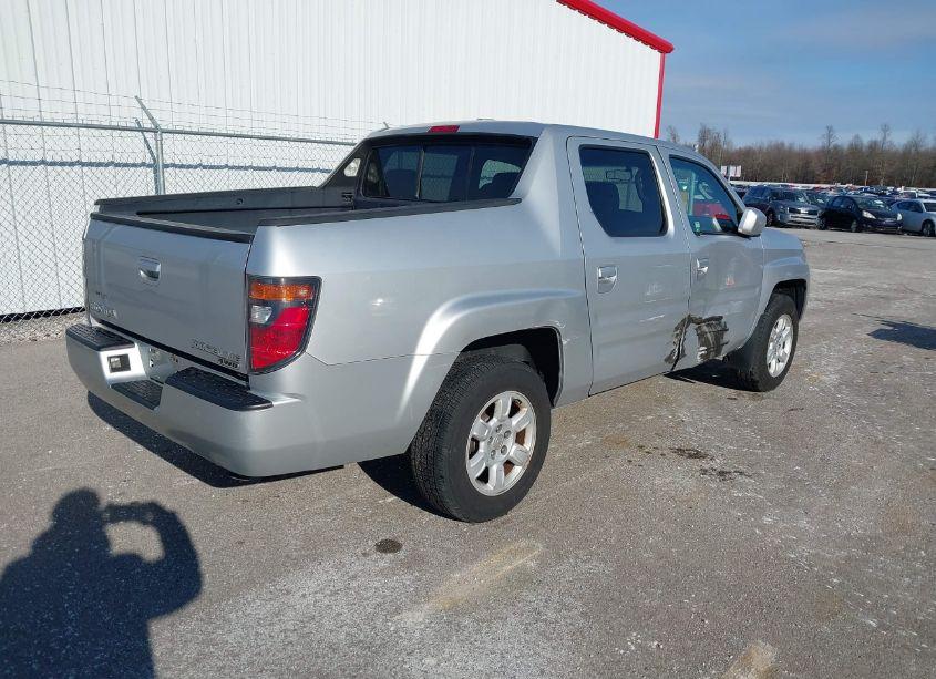 Photo 4 of 2006 Honda Ridgeline RTL (VIN 2HJYK16546H558715)
