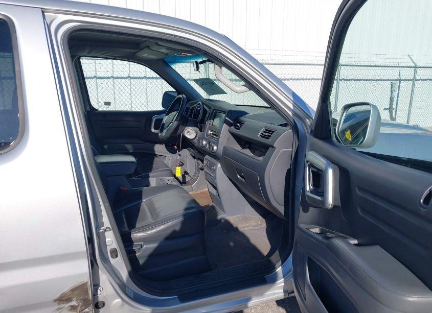 Photo 5 of 2006 Honda Ridgeline RTL (VIN 2HJYK16546H558715)