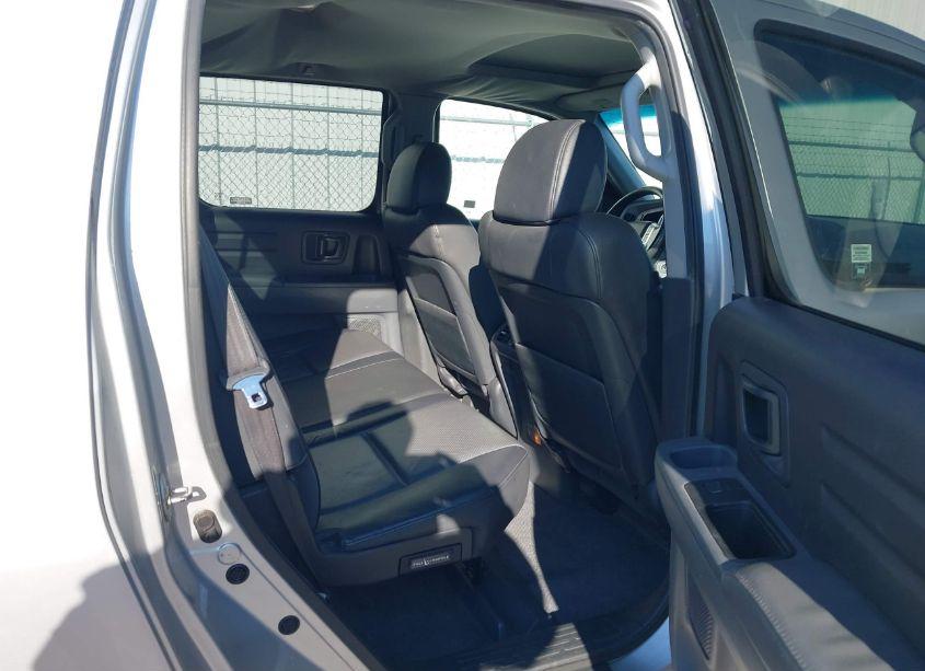 Photo 8 of 2006 Honda Ridgeline RTL (VIN 2HJYK16546H558715)