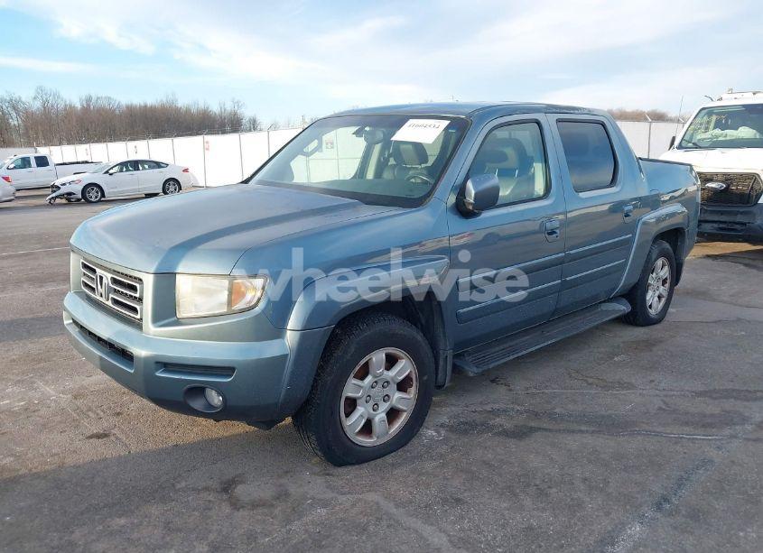 Photo 2 of 2006 Honda Ridgeline RTL (VIN 2HJYK16546H563042)