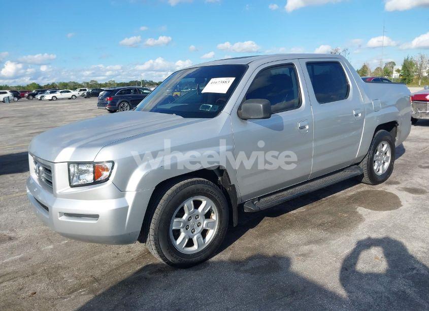 Photo 2 of 2006 Honda Ridgeline RTL (VIN 2HJYK16546H572369)