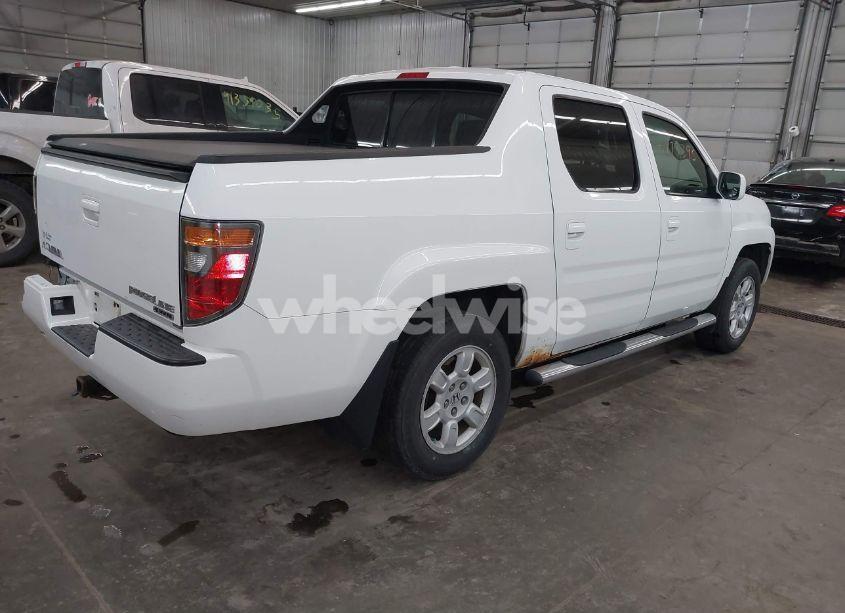 Photo 4 of 2007 Honda Ridgeline RTL (VIN 2HJYK16547H518099)