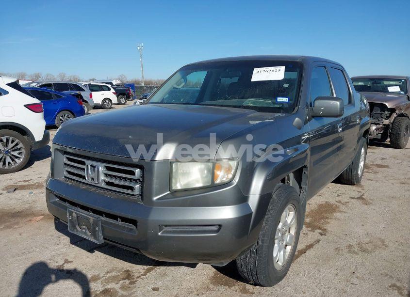 Photo 2 of 2007 Honda Ridgeline RTL (VIN 2HJYK16547H526249)