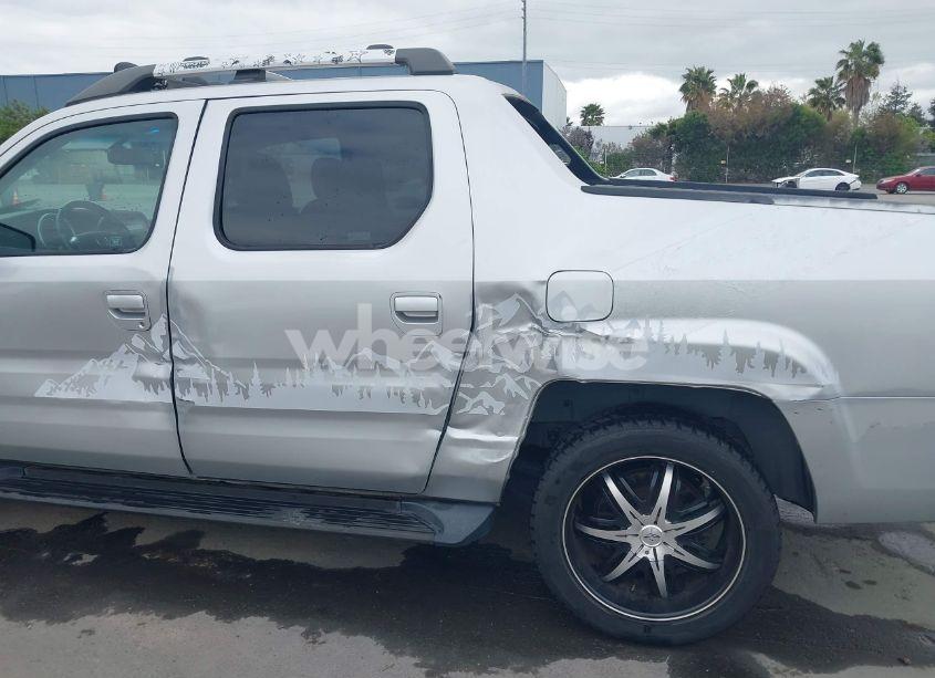 Photo 6 of 2006 Honda Ridgeline RTL (VIN 2HJYK16556H514349)