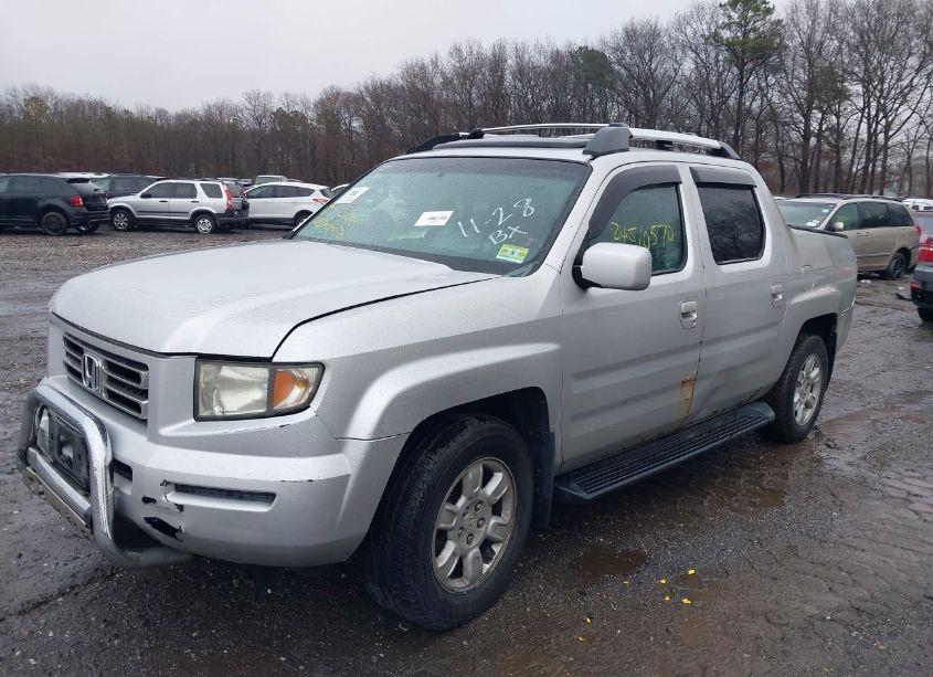 Photo 2 of 2006 Honda Ridgeline RTL (VIN 2HJYK16556H527764)