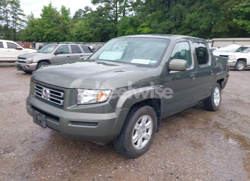 Photo 2 of 2006 Honda Ridgeline RTL (VIN 2HJYK16556H535587)