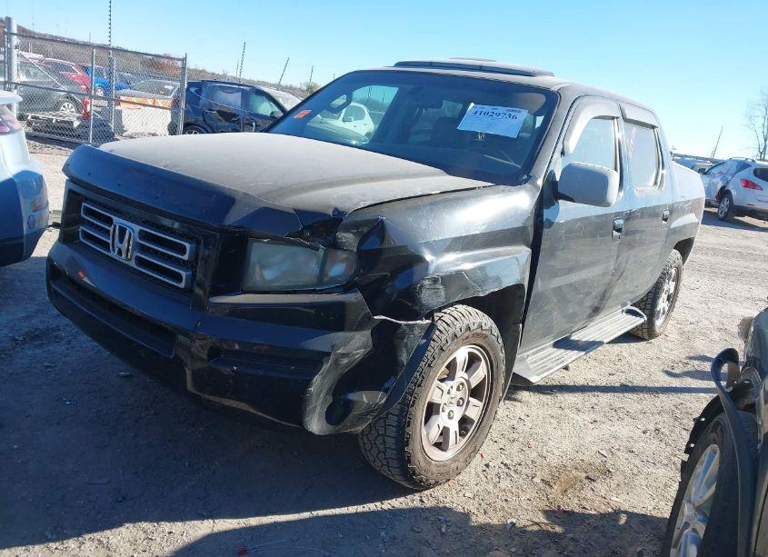 Photo 2 of 2008 Honda Ridgeline RTL (VIN 2HJYK16558H533180)