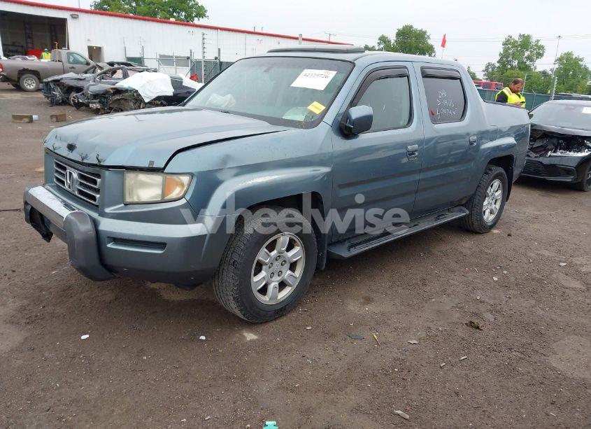 Photo 2 of 2006 Honda Ridgeline RTL (VIN 2HJYK16566H531970)