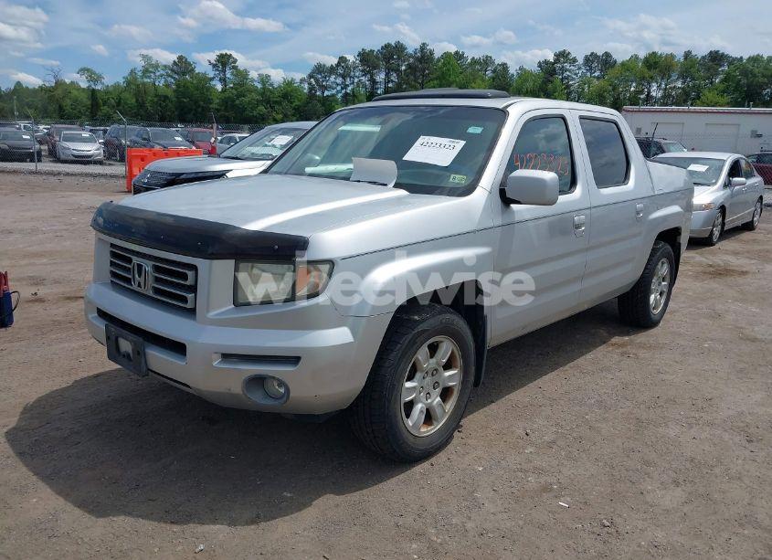 Photo 2 of 2006 Honda Ridgeline RTL (VIN 2HJYK16566H550339)