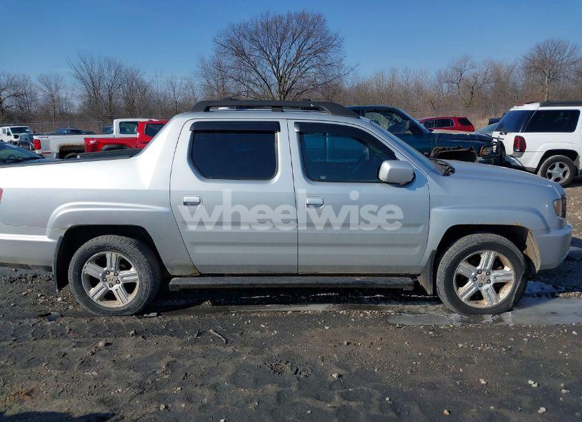 Photo 13 of 2009 Honda Ridgeline RTL (VIN 2HJYK16569H002832)