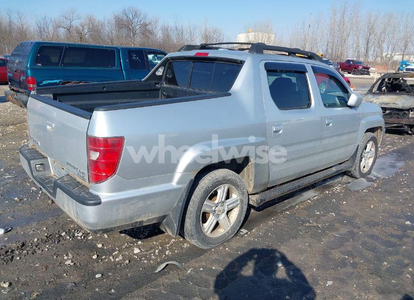 Photo 4 of 2009 Honda Ridgeline RTL (VIN 2HJYK16569H002832)