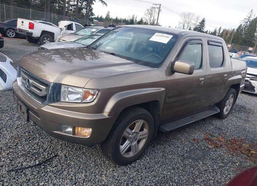 Photo 2 of 2009 Honda Ridgeline RTL (VIN 2HJYK16569H503302)