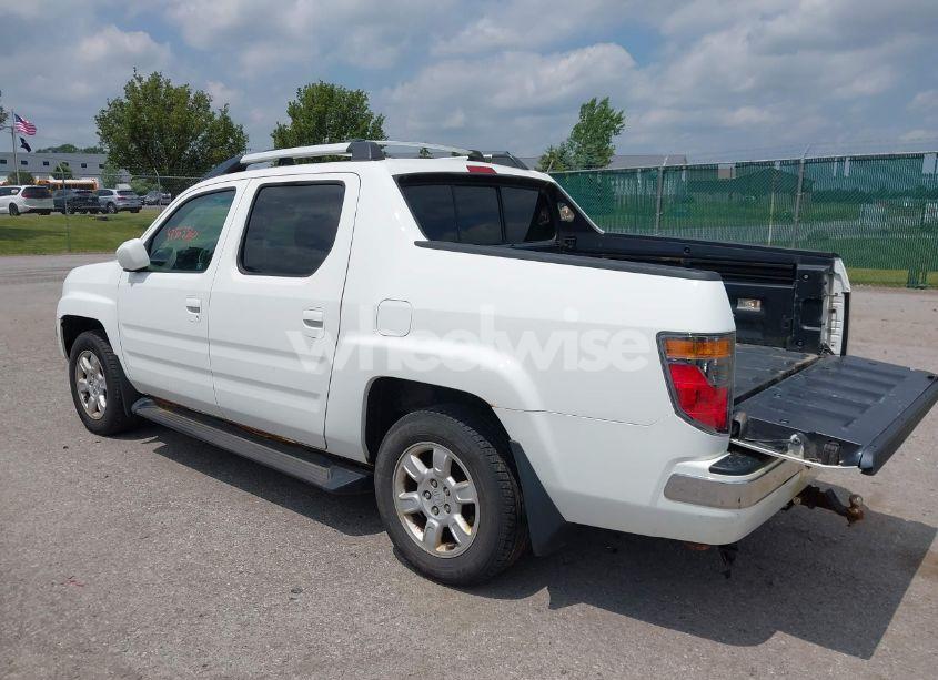 Photo 3 of 2006 Honda Ridgeline RTL (VIN 2HJYK16576H504714)