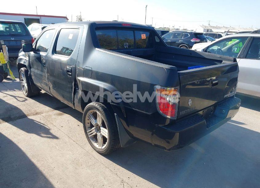 Photo 3 of 2006 Honda Ridgeline RTL (VIN 2HJYK16576H560474)