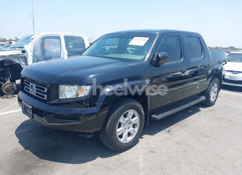 Photo 2 of 2006 Honda Ridgeline RTL (VIN 2HJYK16576H566002)