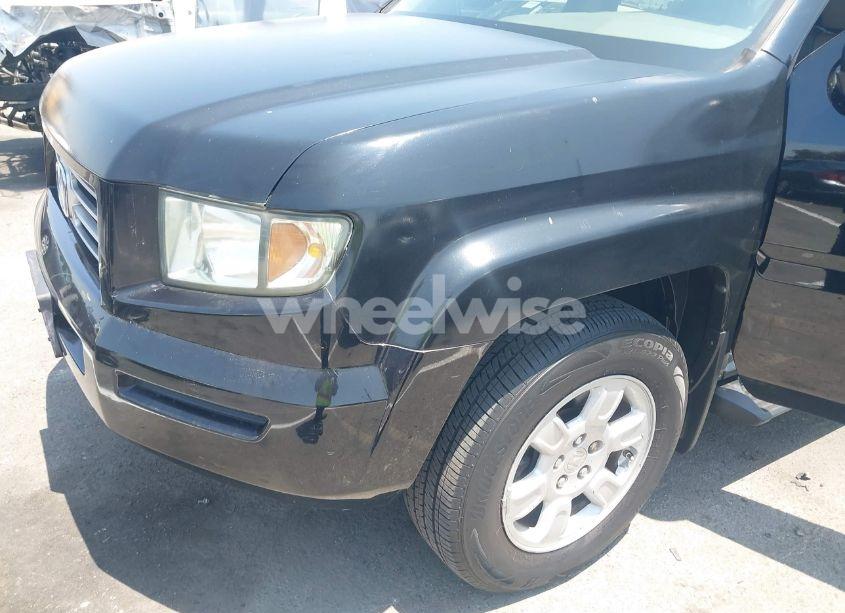 Photo 6 of 2006 Honda Ridgeline RTL (VIN 2HJYK16576H566002)