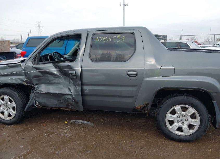 Photo 14 of 2007 Honda Ridgeline RTL (VIN 2HJYK16577H000021)
