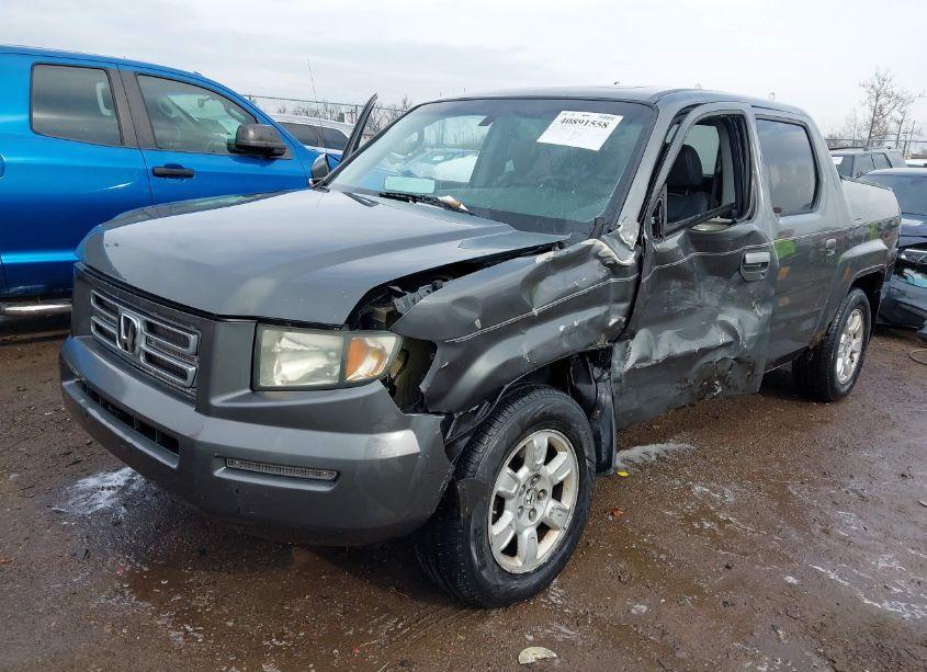 Photo 2 of 2007 Honda Ridgeline RTL (VIN 2HJYK16577H000021)