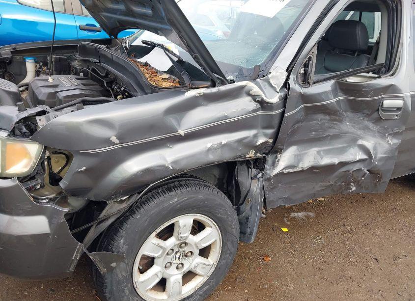 Photo 6 of 2007 Honda Ridgeline RTL (VIN 2HJYK16577H000021)