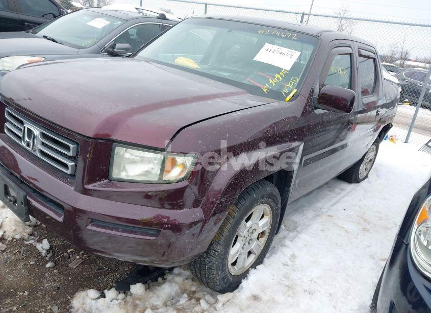 Photo 2 of 2008 Honda Ridgeline RTL (VIN 2HJYK16578H513514)