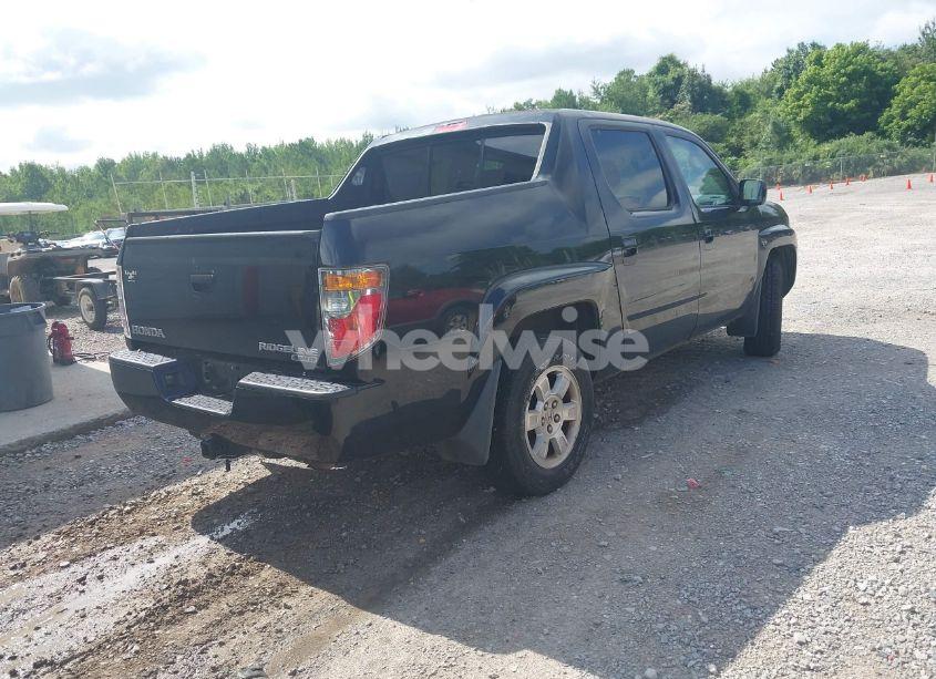 Photo 4 of 2008 Honda Ridgeline RTL (VIN 2HJYK16588H536039)