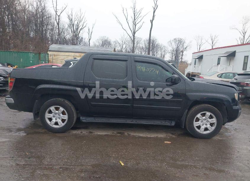 Photo 13 of 2006 Honda Ridgeline RTL (VIN 2HJYK16596H569192)