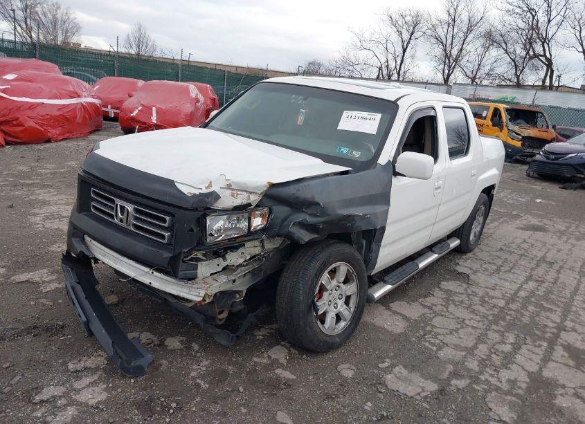 Photo 2 of 2007 Honda Ridgeline RTL (VIN 2HJYK16597H551731)
