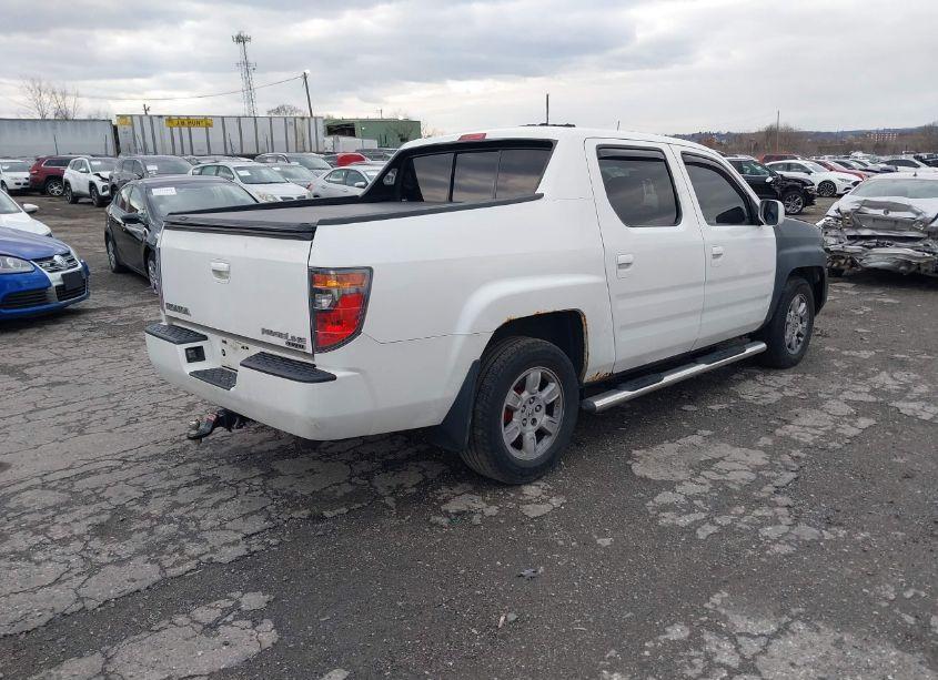 Photo 4 of 2007 Honda Ridgeline RTL (VIN 2HJYK16597H551731)