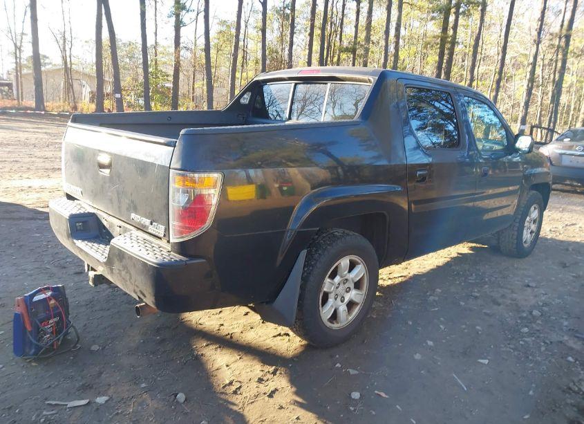 Photo 4 of 2006 Honda Ridgeline RTL (VIN 2HJYK165X6H530675)