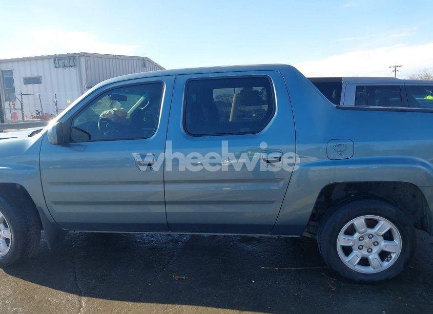 Photo 14 of 2006 Honda Ridgeline RTL (VIN 2HJYK165X6H548755)