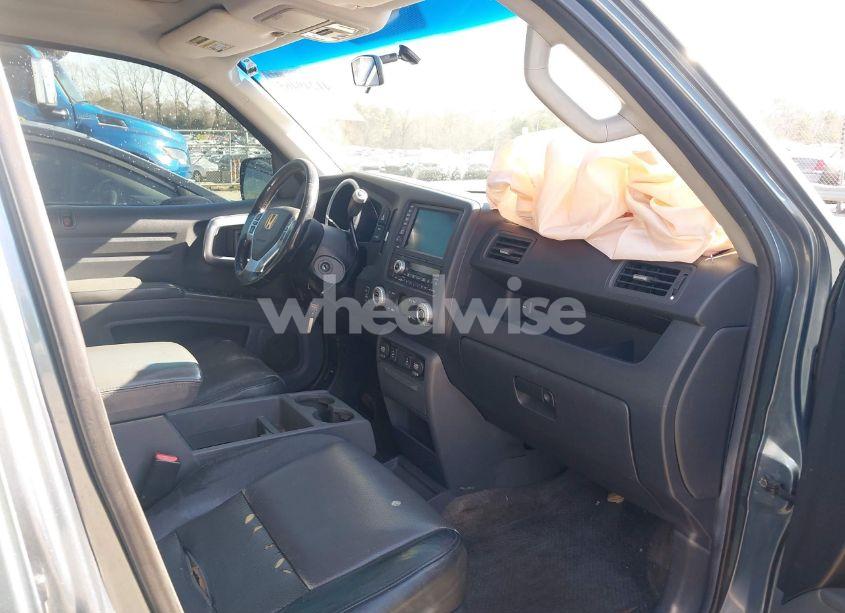 Photo 5 of 2006 Honda Ridgeline RTL (VIN 2HJYK165X6H548755)