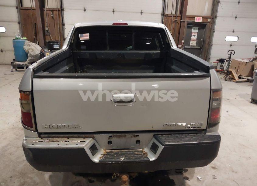 Photo 16 of 2006 Honda Ridgeline RTL (VIN 2HJYK165X6H556550)