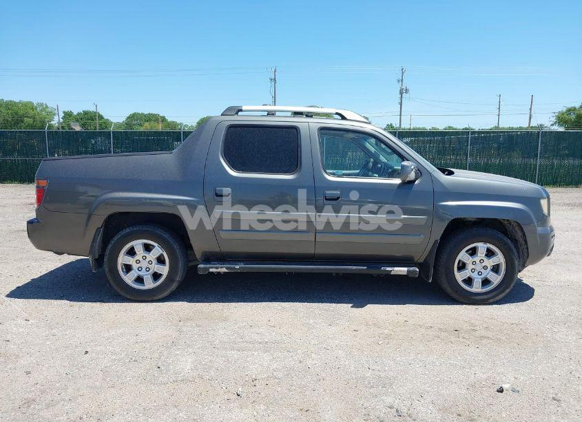 Photo 13 of 2008 Honda Ridgeline RTL (VIN 2HJYK165X8H518478)