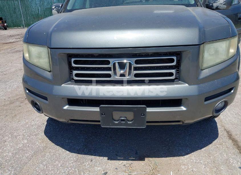 Photo 6 of 2008 Honda Ridgeline RTL (VIN 2HJYK165X8H518478)