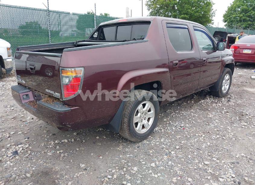 Photo 4 of 2008 Honda Ridgeline RTL (VIN 2HJYK165X8H539573)