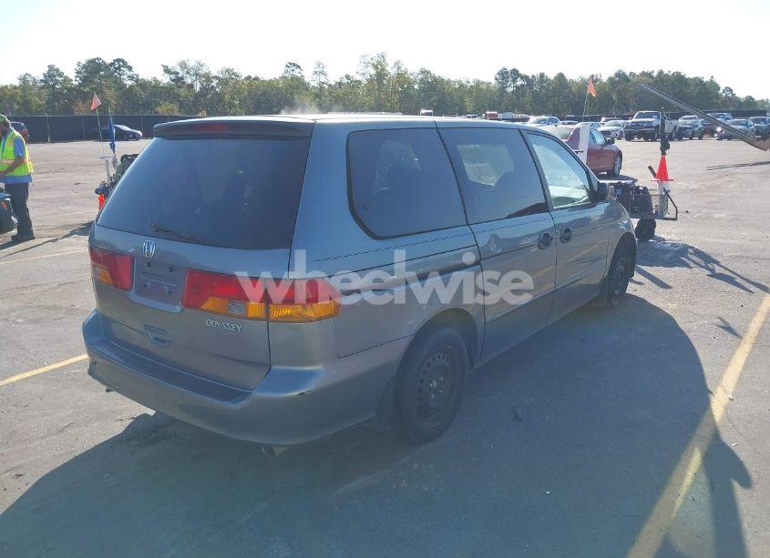 Photo 4 of 2002 Honda Odyssey LX (VIN 2HKRL18532H548651)