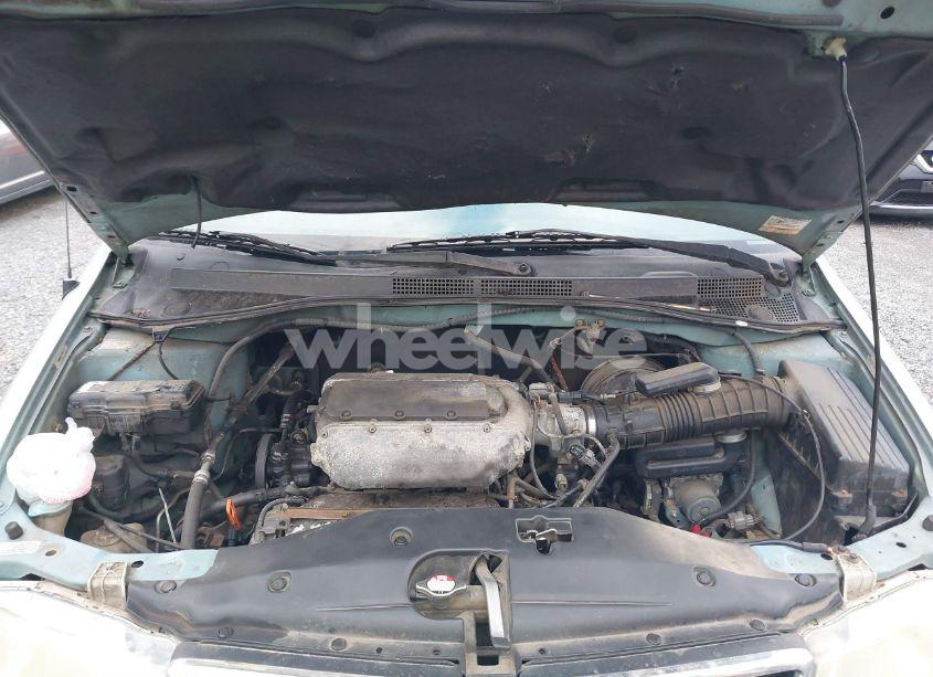 Photo 10 of 2002 Honda Odyssey LX (VIN 2HKRL18532H586638)