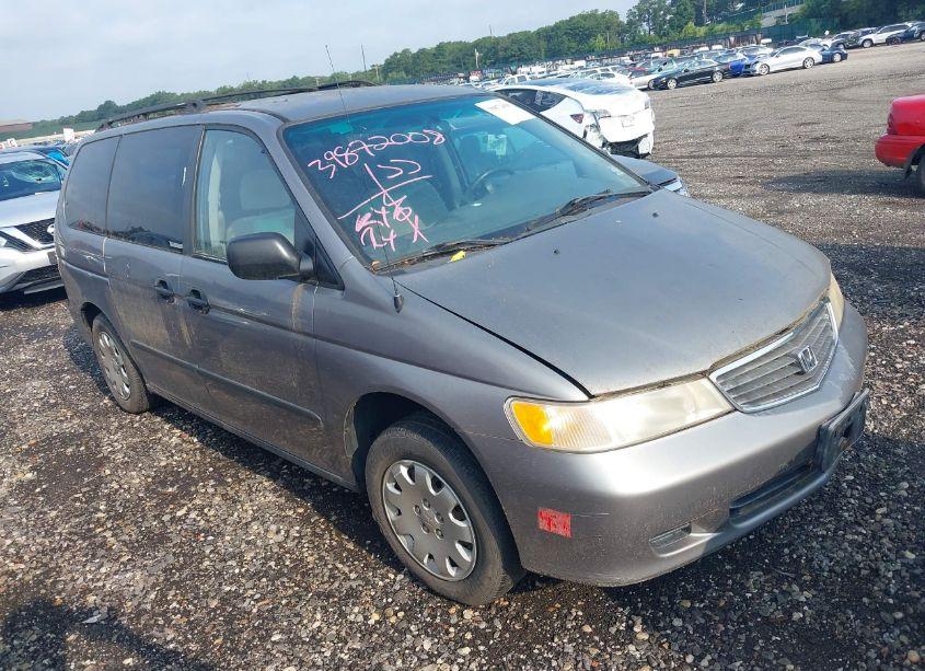 2000 Honda Odyssey LX (VIN 2HKRL1858YH525813) main photo