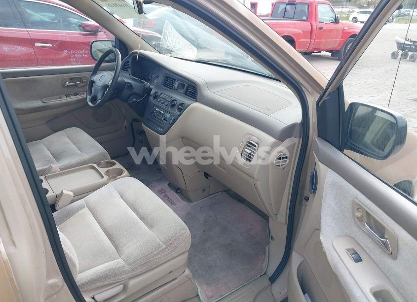 Photo 5 of 2001 Honda Odyssey LX (VIN 2HKRL185X1H561136)