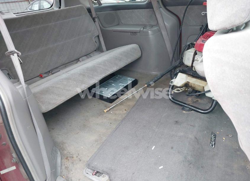 Photo 8 of 2002 Honda Odyssey EX (VIN 2HKRL18602H564427)
