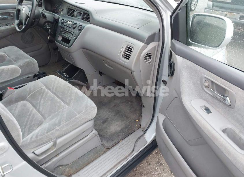 Photo 5 of 2002 Honda Odyssey EX (VIN 2HKRL18622H520087)