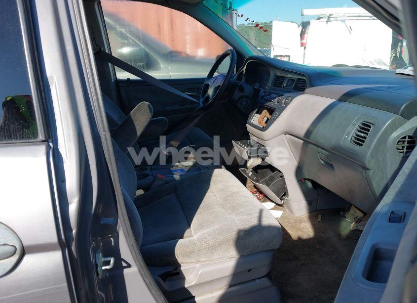 Photo 5 of 1999 Honda Odyssey EX (VIN 2HKRL1866XH533898)