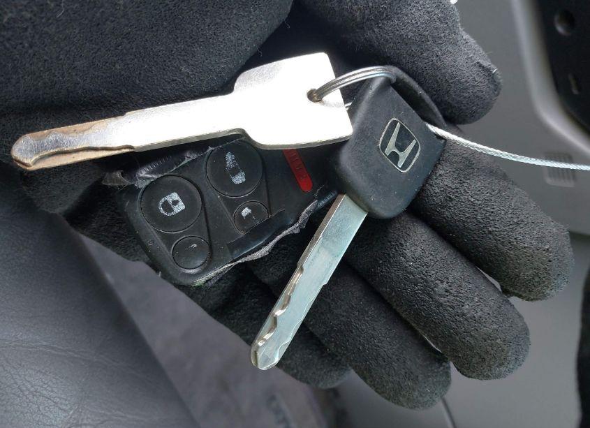 Photo 11 of 2004 Honda Odyssey EX-L (VIN 2HKRL18904H500823)