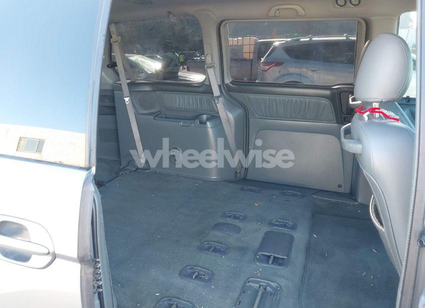 Photo 8 of 2002 Honda Odyssey EX-L (VIN 2HKRL189X2H530697)